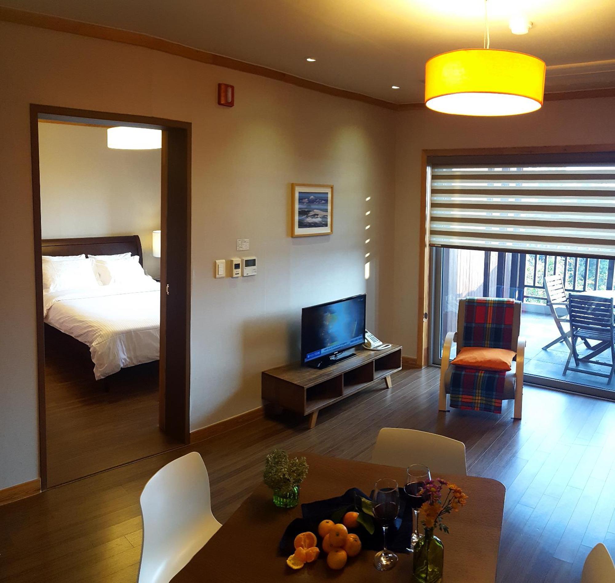Jeju Eco Suites Seogwipo Exterior photo